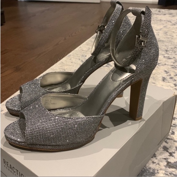 Kenneth Cole Reaction Shoes - Women’s Kenneth Cole Reaction sparkly dressy heels